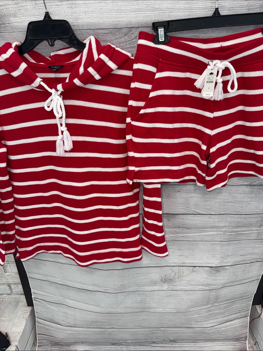 Talbots Red and White Striped Hoodie Top and Shorts Set❤️🤍 - Picture 7 of 9